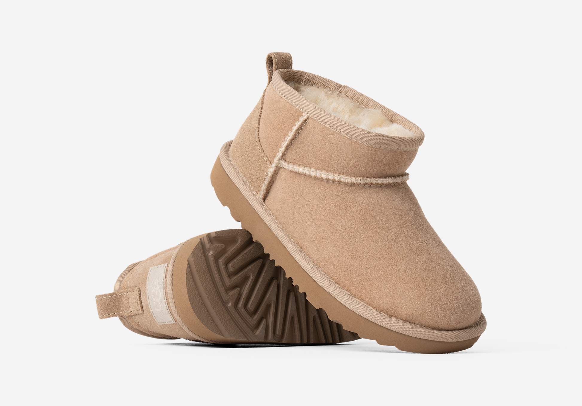 UGG Classic Ultra Mini Boot Sand (Kids)