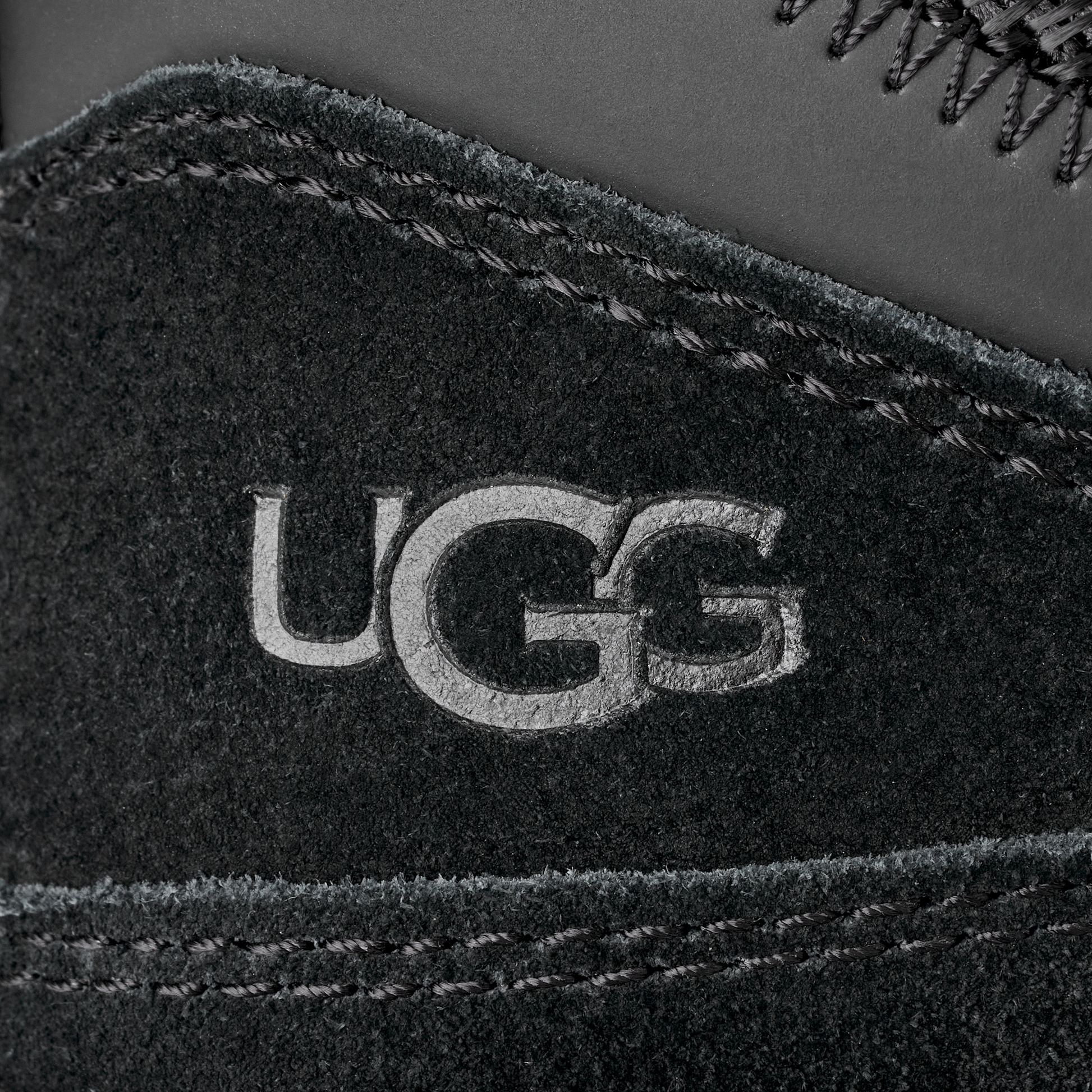 UGG Lowmel Black (Women's)