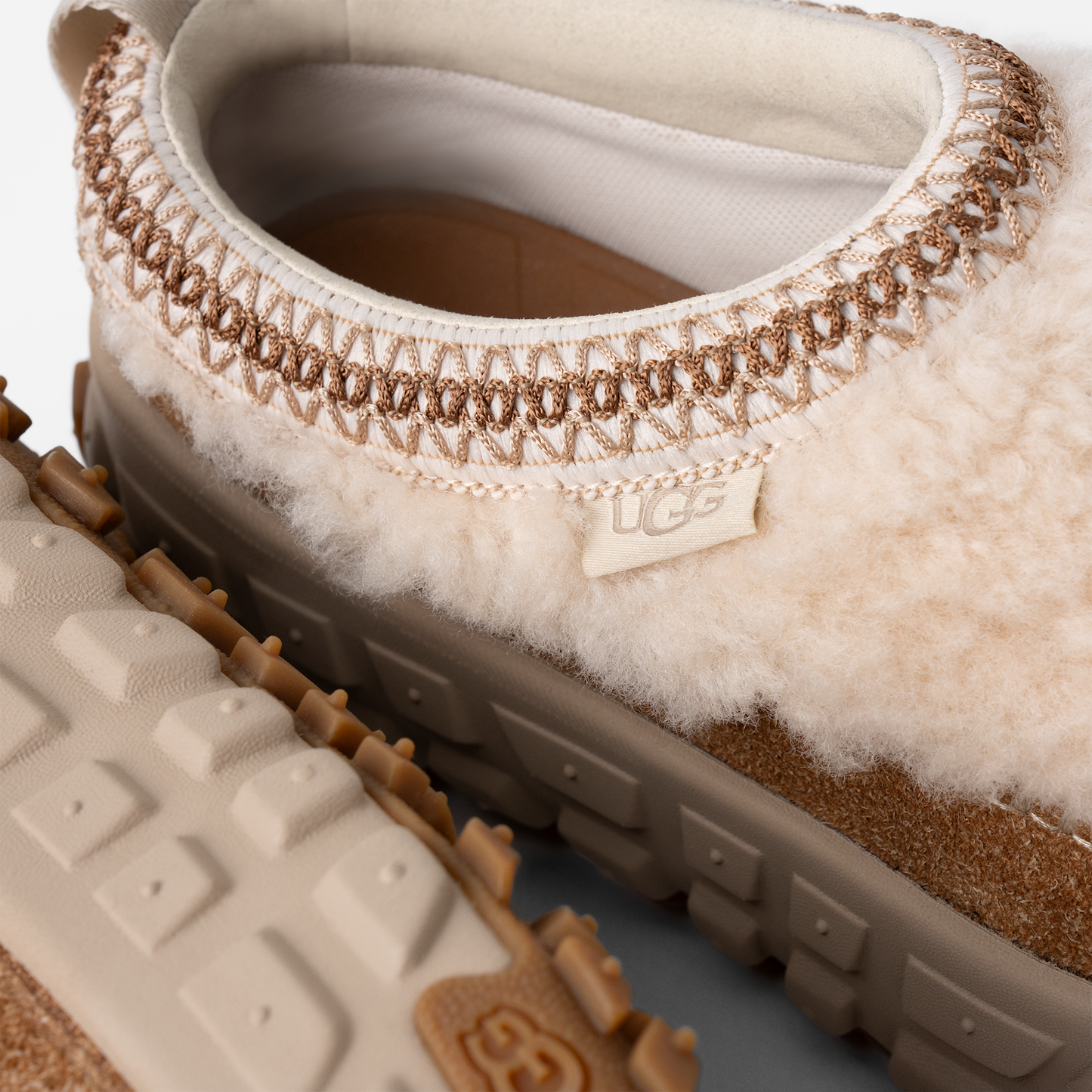 UGG Venture Daze Cozy Natural