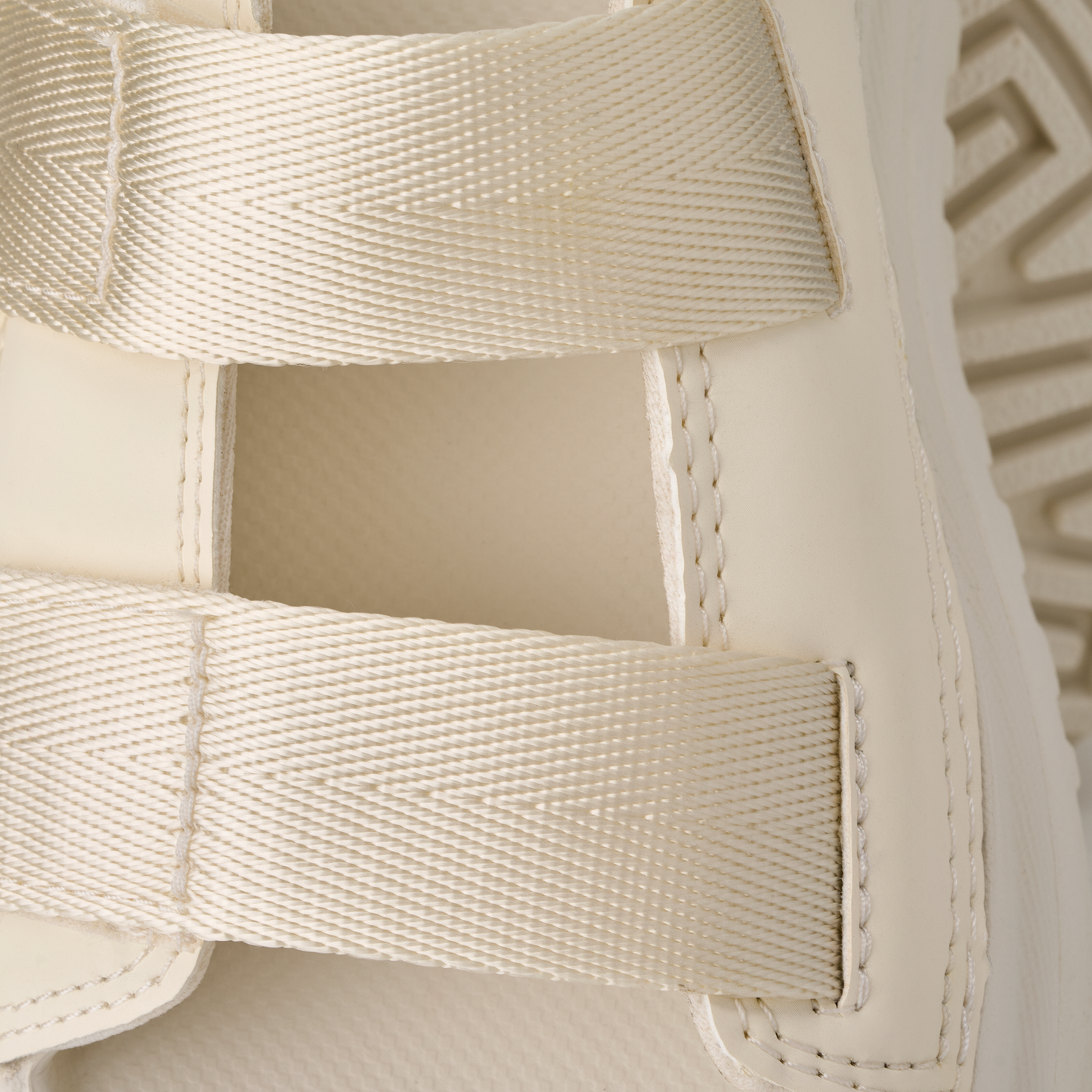 UGG GoldenGlow Slide Jasmine (Kids)