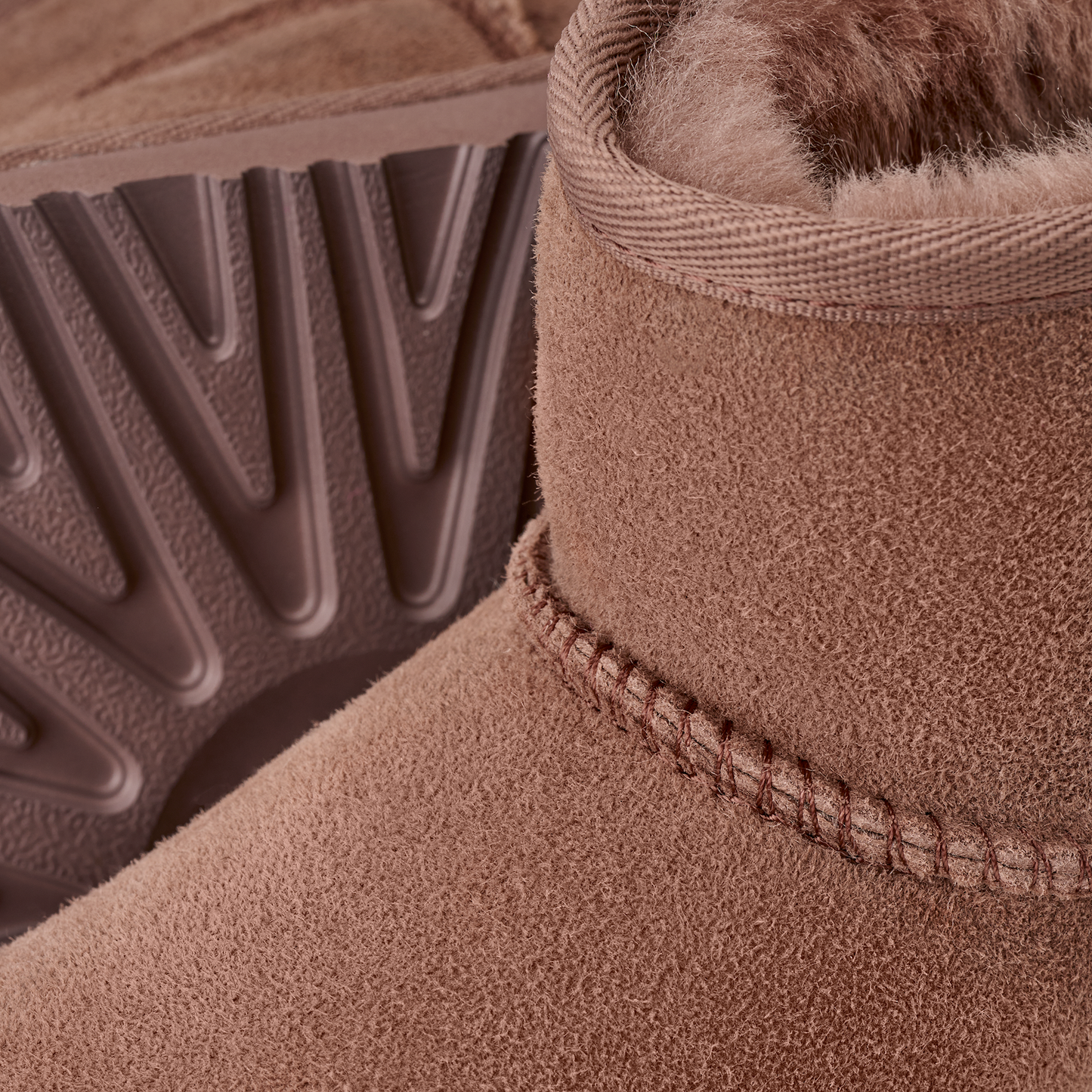 UGG Classic II Mini Boot Rocky Oak (Kids)