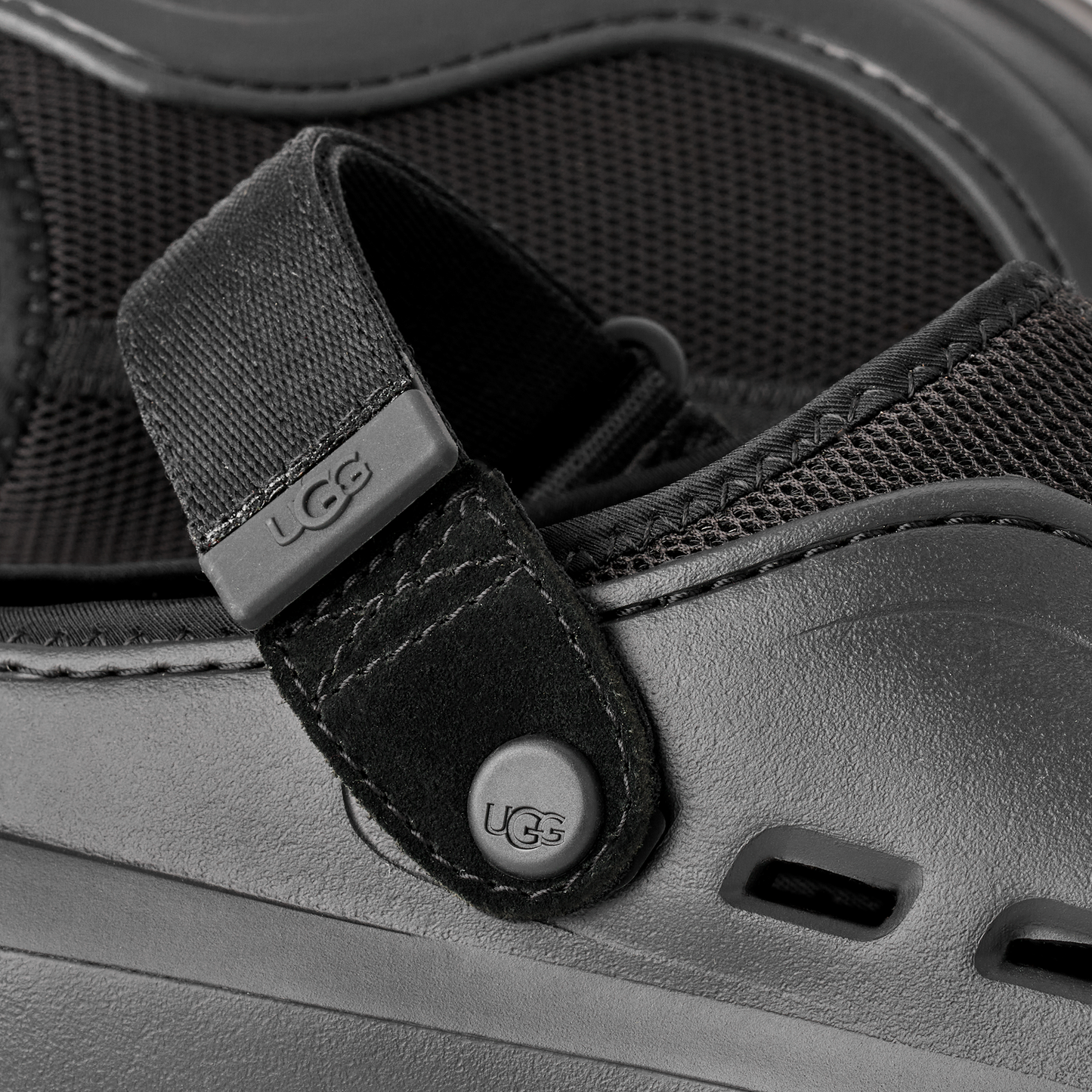 UGG PeakMod Black