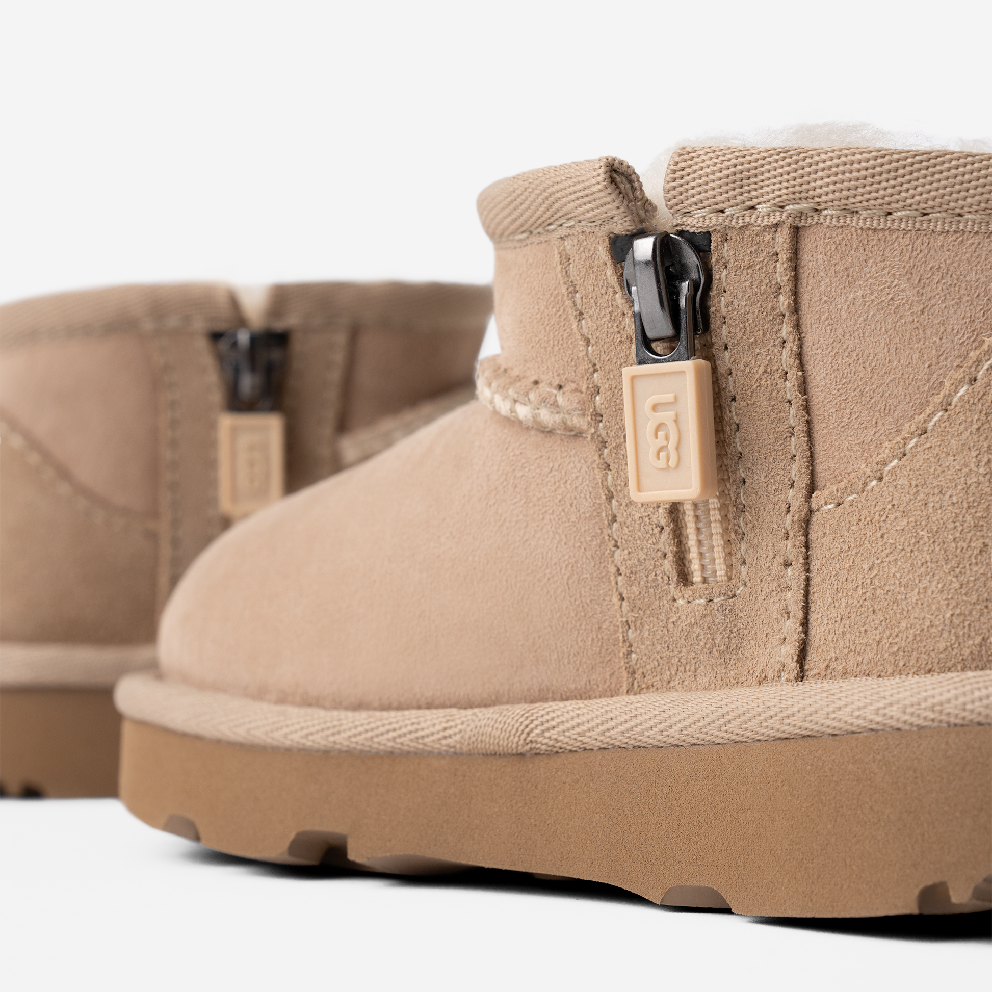 UGG Classic Ultra Mini Boot Sand (Toddler)