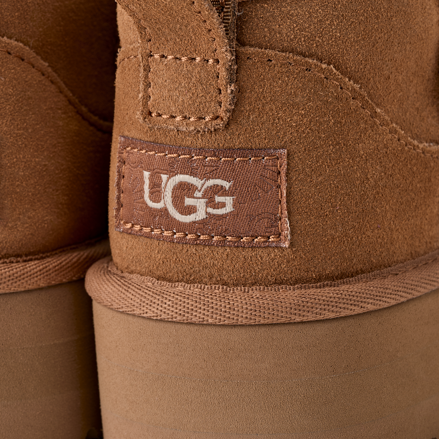 UGG Classic Ultra Mini Platform Boot Chestnut (Kids)
