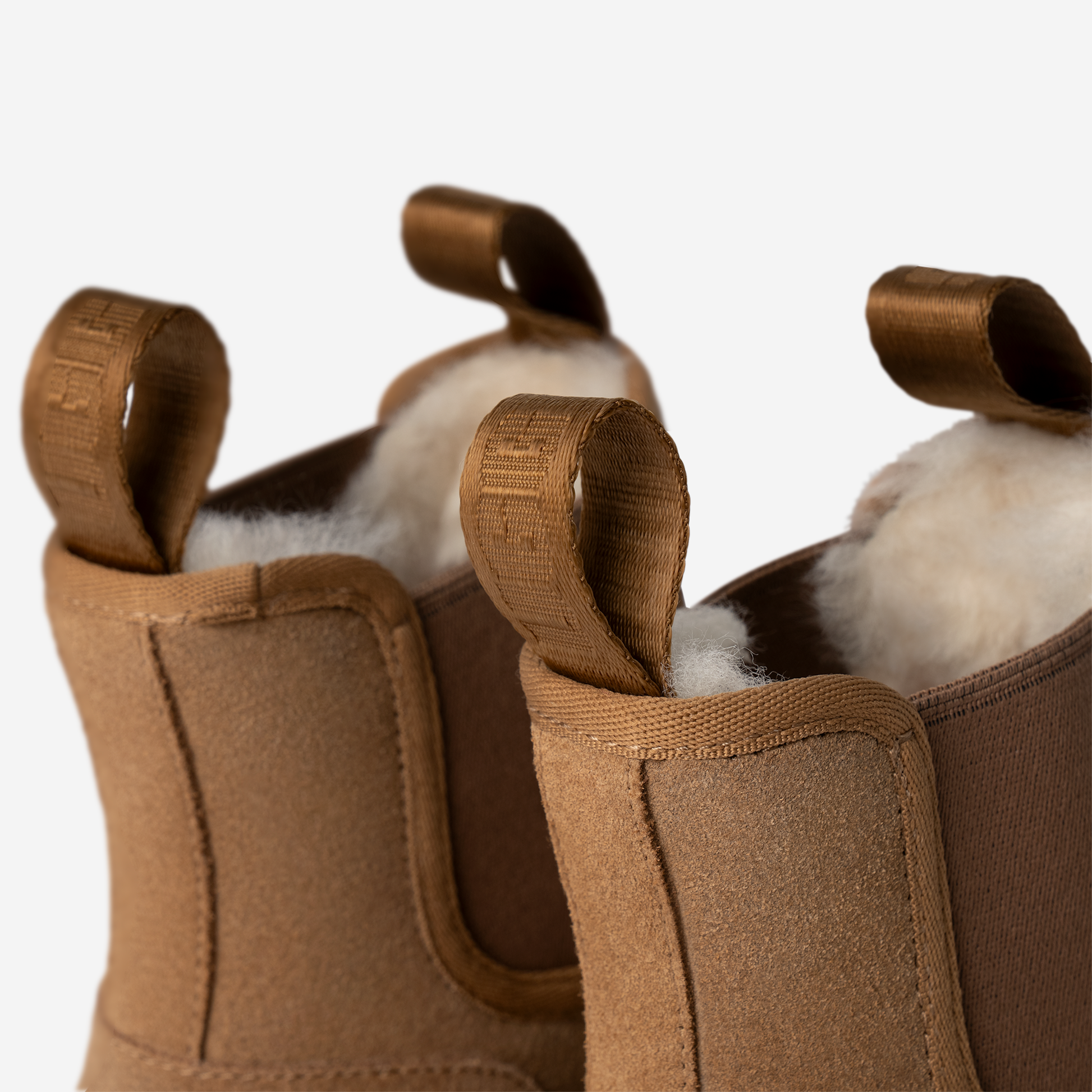 UGG Neumel Platform Chelsea Boot Chestnut (Women's)