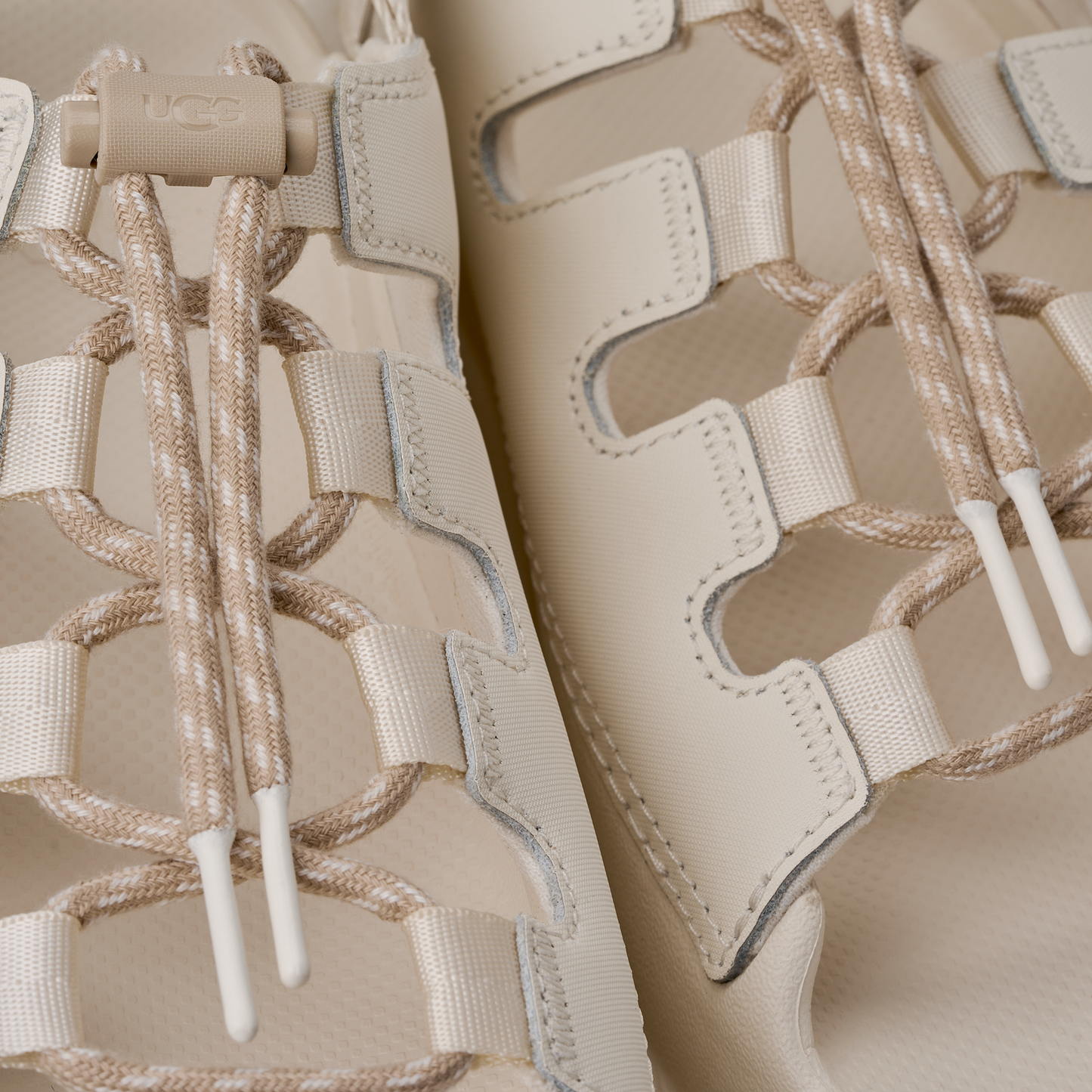 UGG GoldenGlow Toggle Sandal Jasmine (Women's)