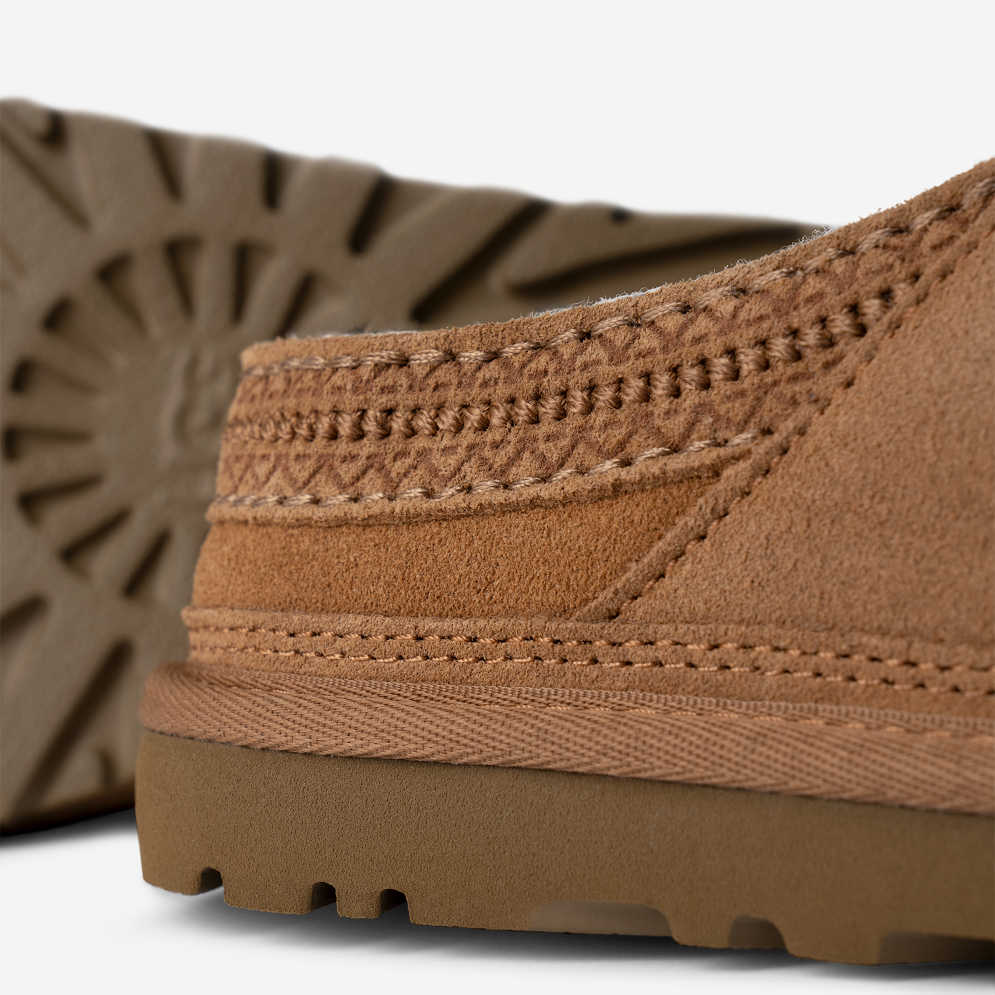 UGG Neuman Slipper Chestnut