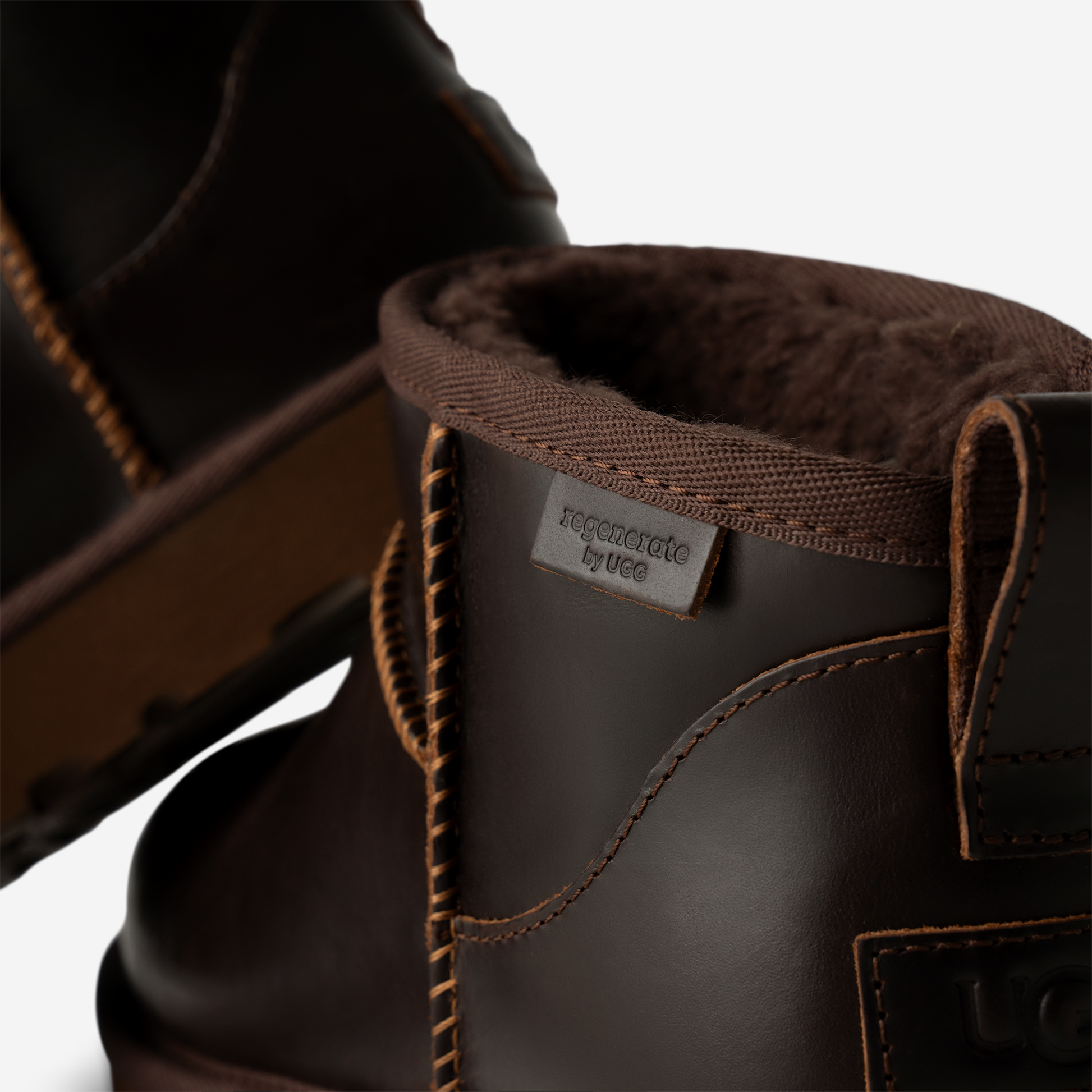 UGG Classic Ultra Mini LTHR Regen Boot Ironwood (Women's)