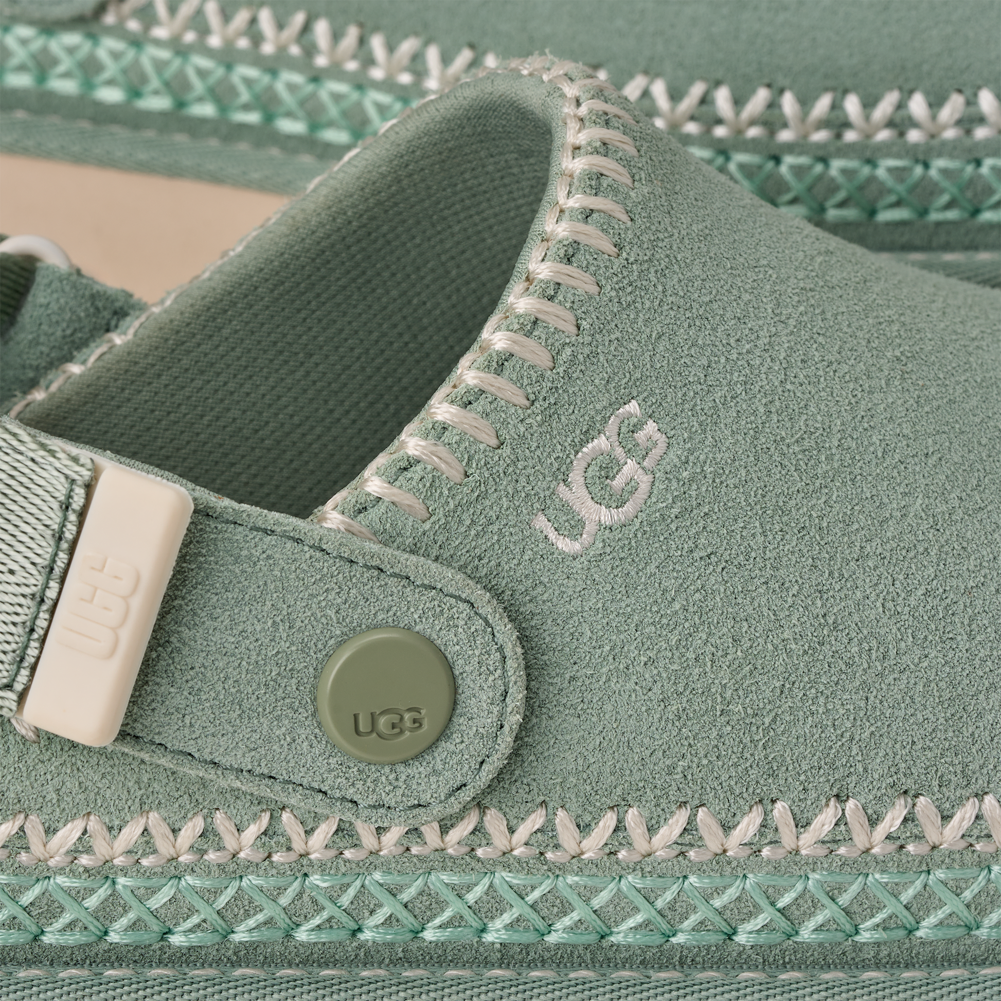UGG Goldenstar Meadow Accent Clog Artichoke (Women's)