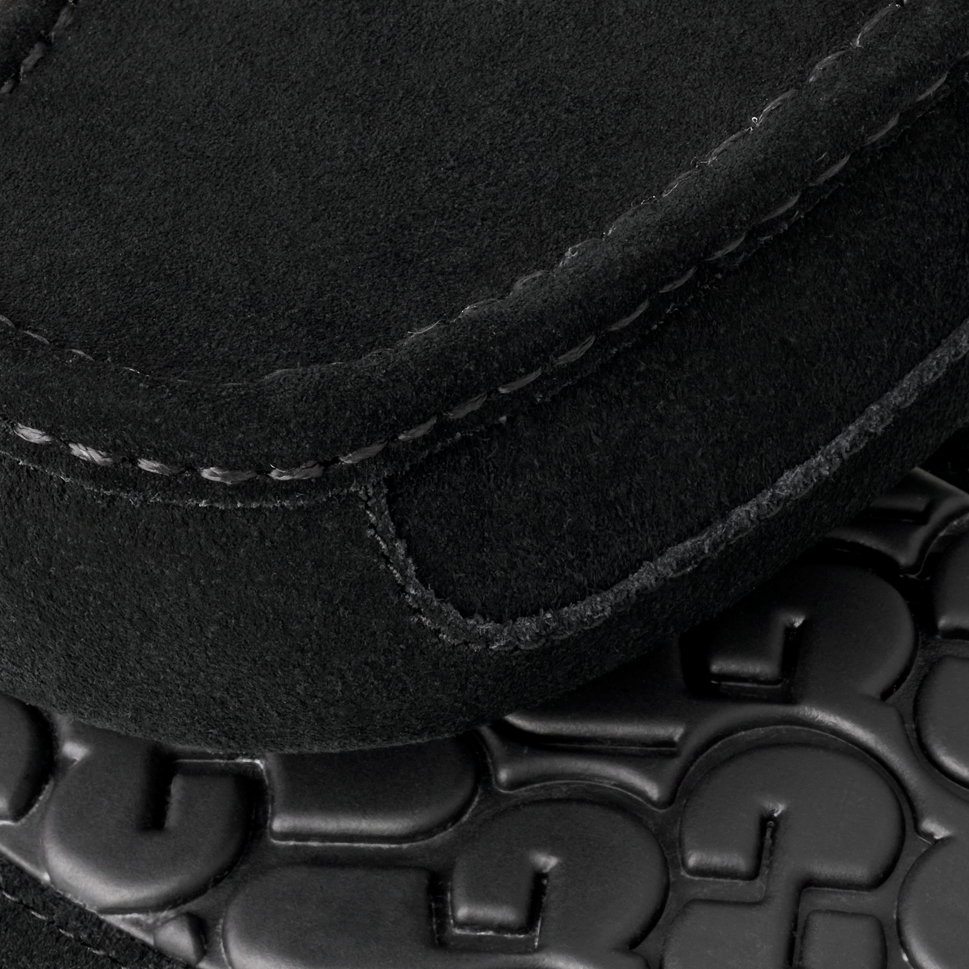 UGG Ascot Slipper Black