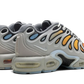 nike-air-max-plus-drift-light-smoke-grey