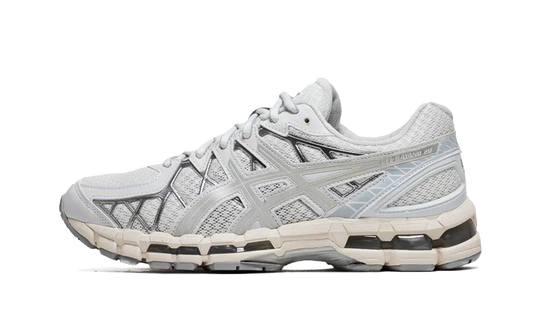 Gel-Kayano 20 White Pure Silver (1203A388-100) - EU 36–46 - Gray | SOSUKICKS