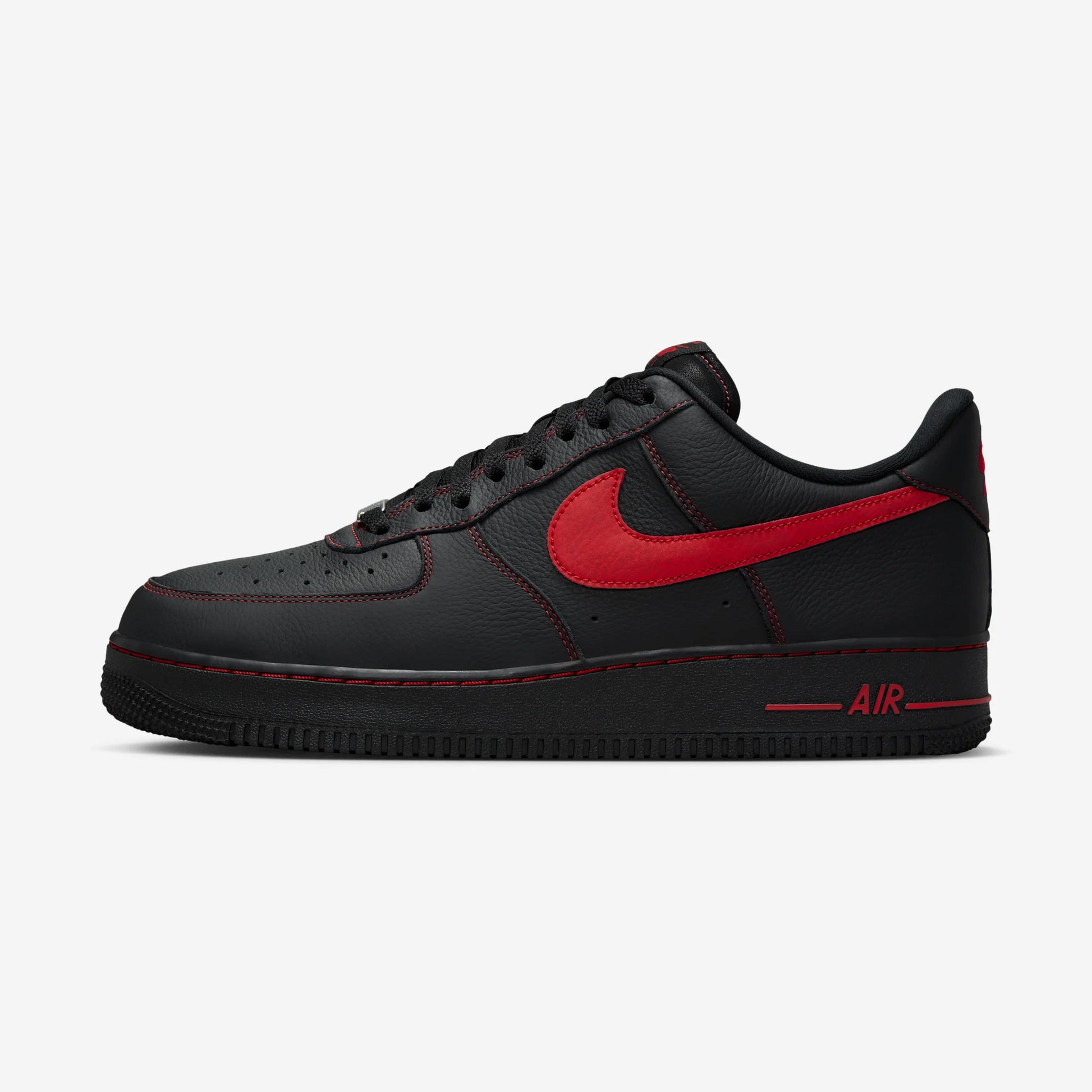Nike Air Force 1 Low '07 LV8 Bred