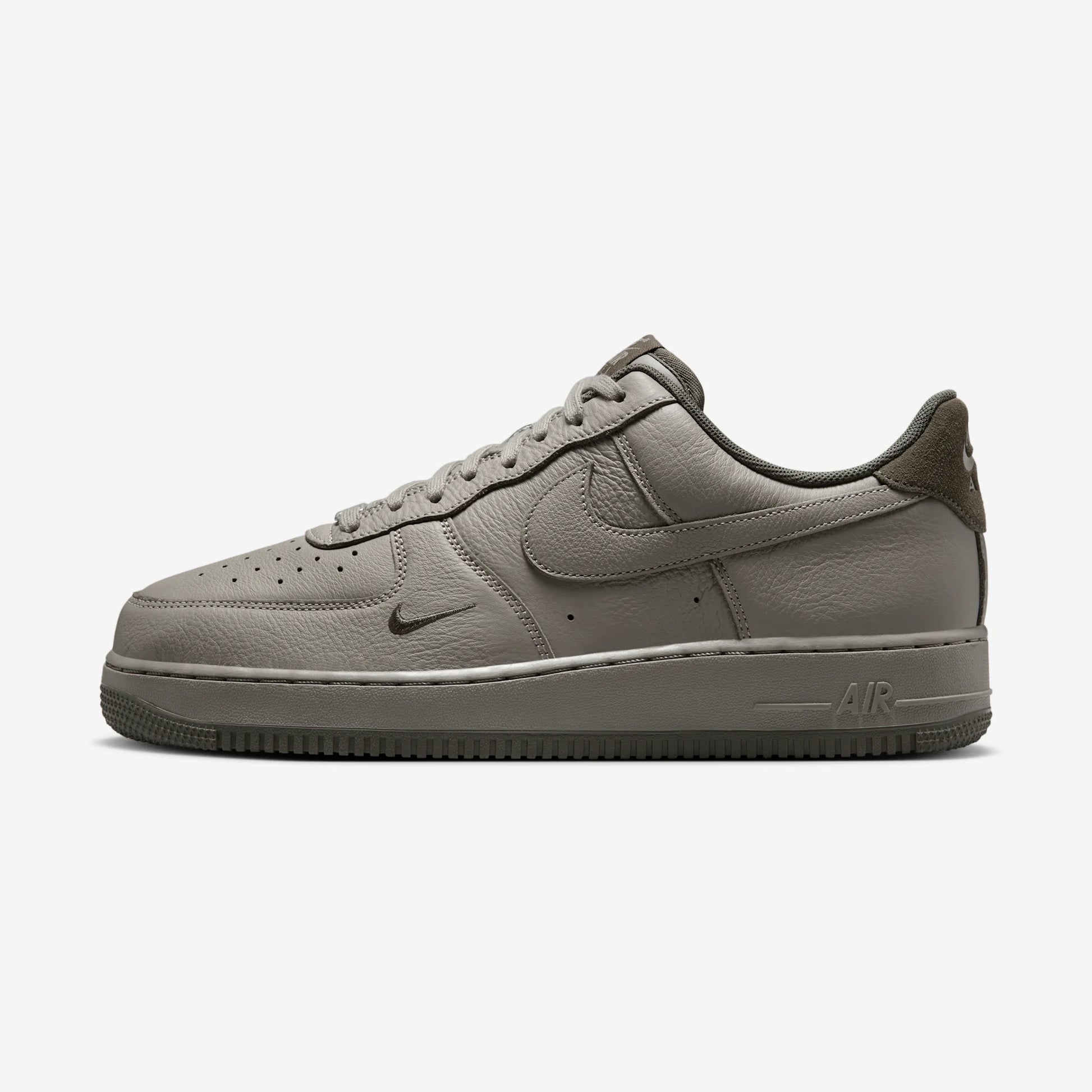Nike Air Force 1 Low '07 LV8 Light Army Cargo Khaki