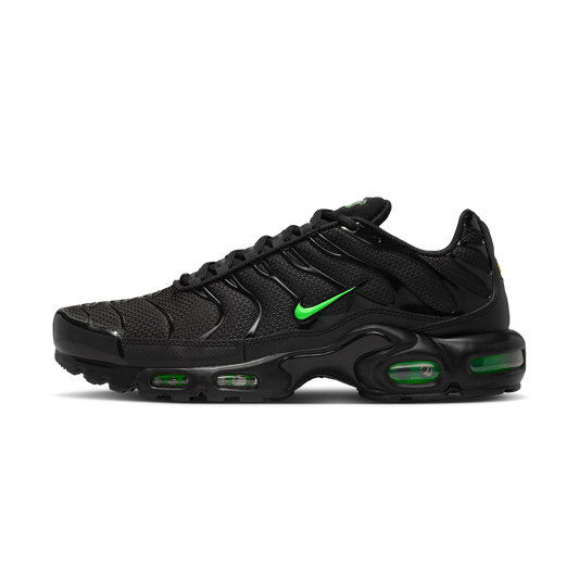 Nike Air Max Plus Black Green Strike