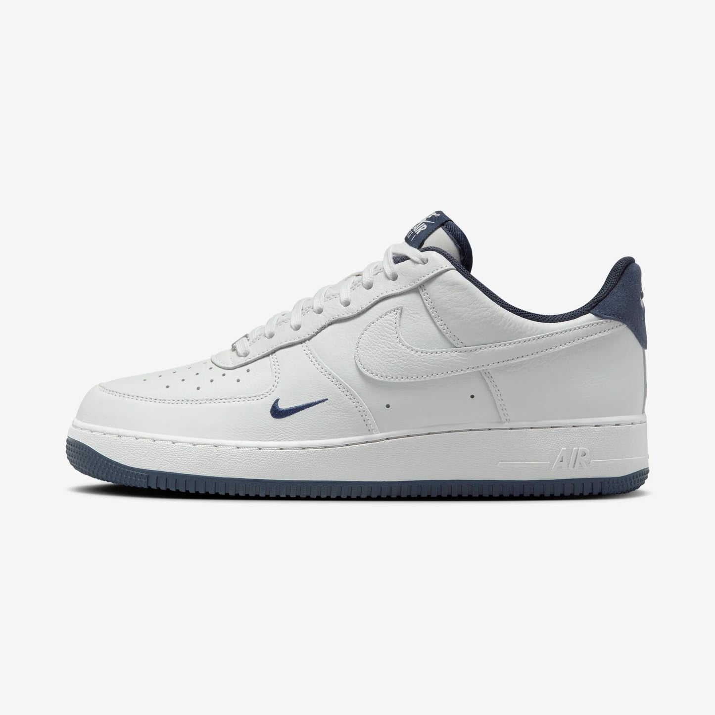 Nike Air Force 1 Low '07 LV8 Photon Dust Obsidian