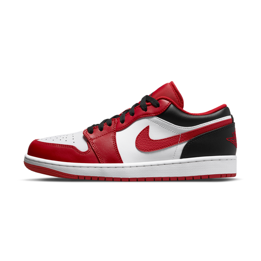 Jordan 1 Low Bulls