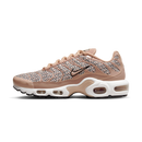Nike Air Max Plus United in Victory (Women's)