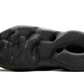 Yeezy Foam RNNR Carbon (IG5349) - 40.5 EU - 7 US - Black | SOSUKICKS