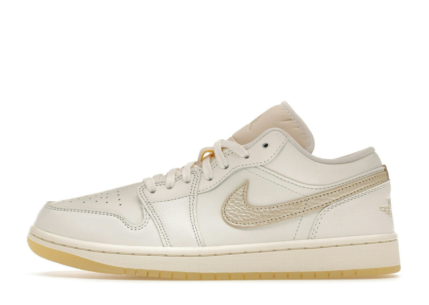 Jordan 1 Low SE Metallic Team Gold (Women's)