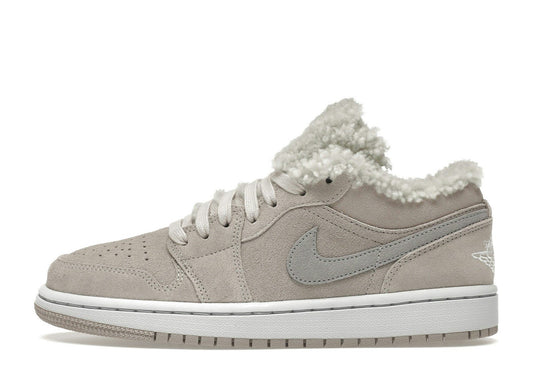 Jordan 1 Low SE Sherpa Fleece (Women's)