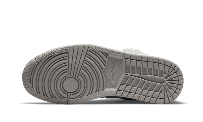 Air Jordan 1 Low SE Sherpa Fleece (DO0750-002) - 37.5 EU - 5 US - Gray | SOSUKICKS