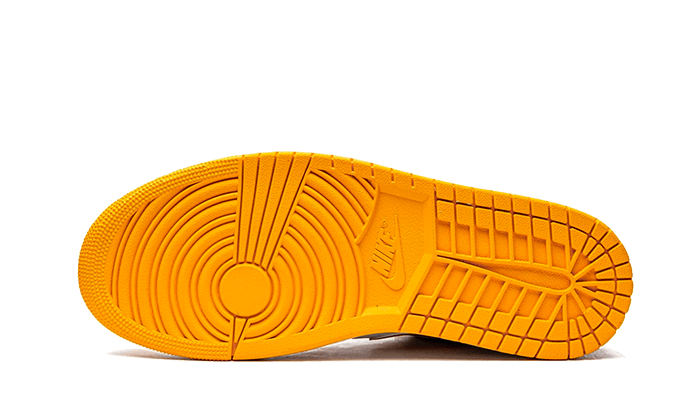 Air Jordan 1 Low Taxi (553560-701) - 37.5 EU - 5Y US - White | SOSUKICKS