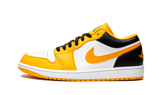 Air Jordan 1 Low Taxi (553560-701) - EU 35.5–40 - White | SOSUKICKS