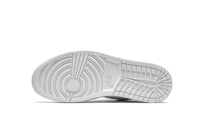 Air Jordan 1 Low Triple White (553558-126) - 38.5 EU - 6 US - White | SOSUKICKS