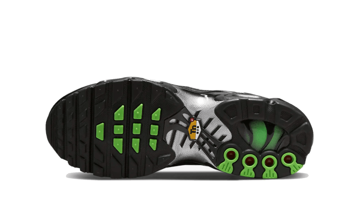 Nike Air Max Plus Black Silver Green Strike