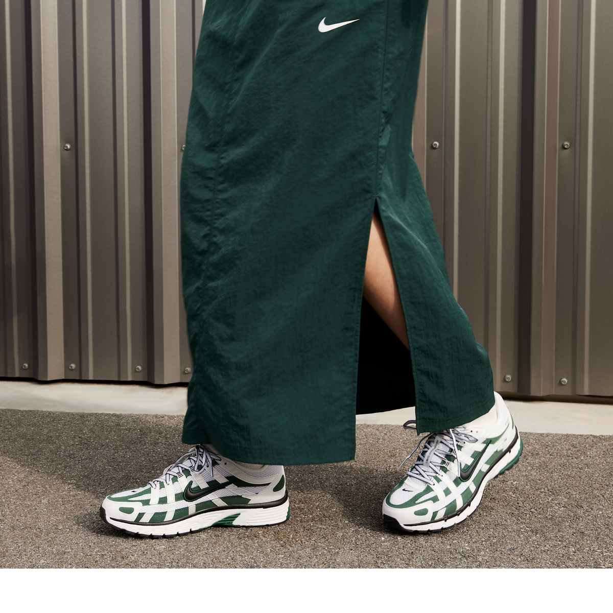 Nike P-6000 Fir (Women's)