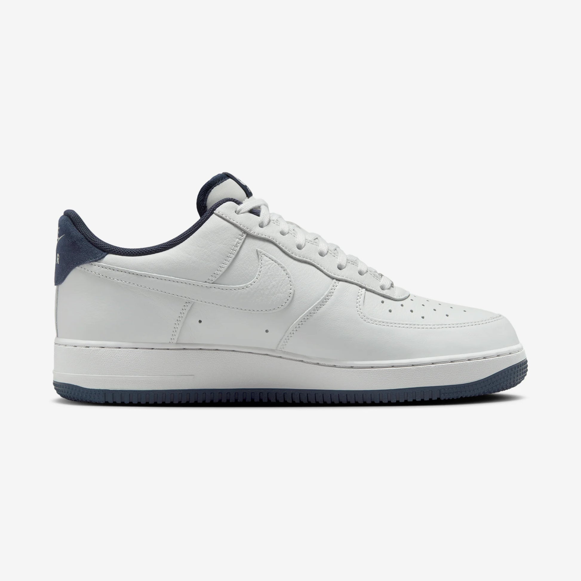 Nike Air Force 1 Low '07 LV8 Photon Dust Obsidian