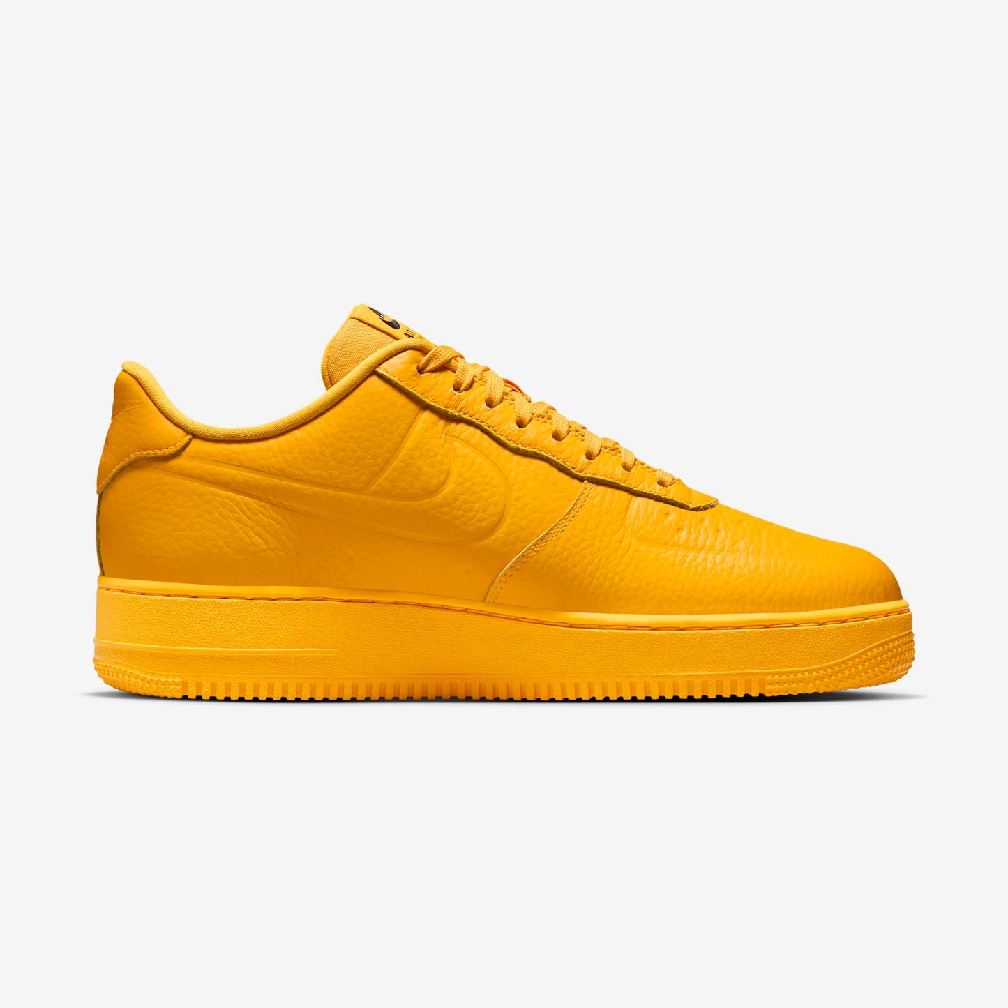 Nike Air Force 1 Low '07 Pro-Tech Waterproof University Gold