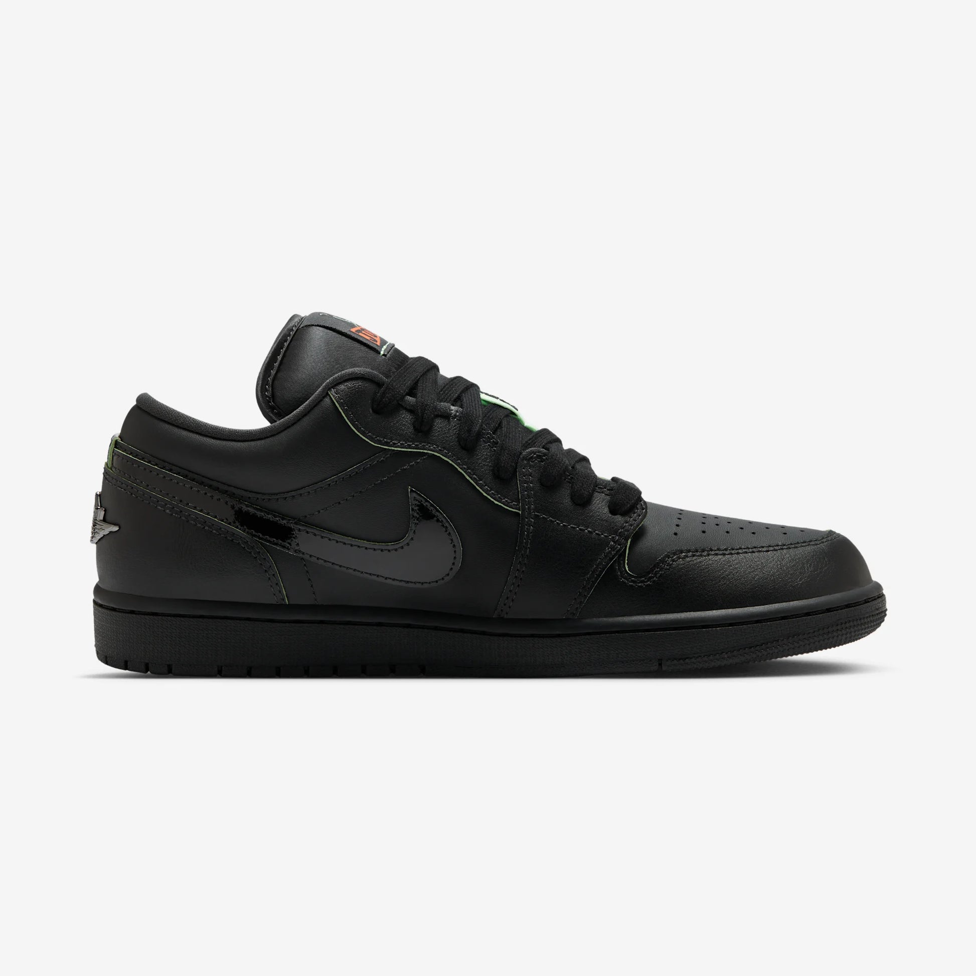Jordan 1 Low SE Black Cat Mascot