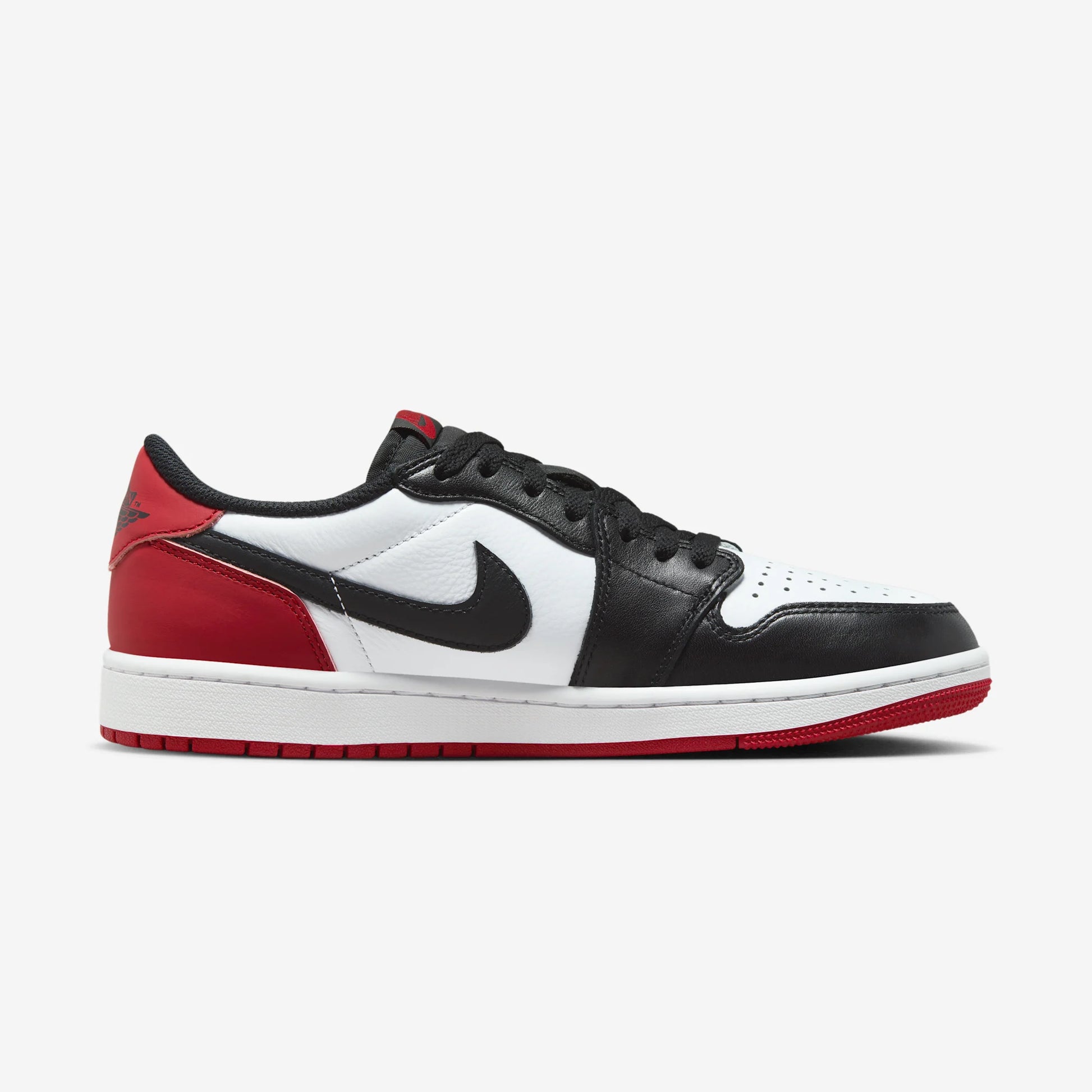 Jordan 1 Retro Low OG Black Toe (2023)