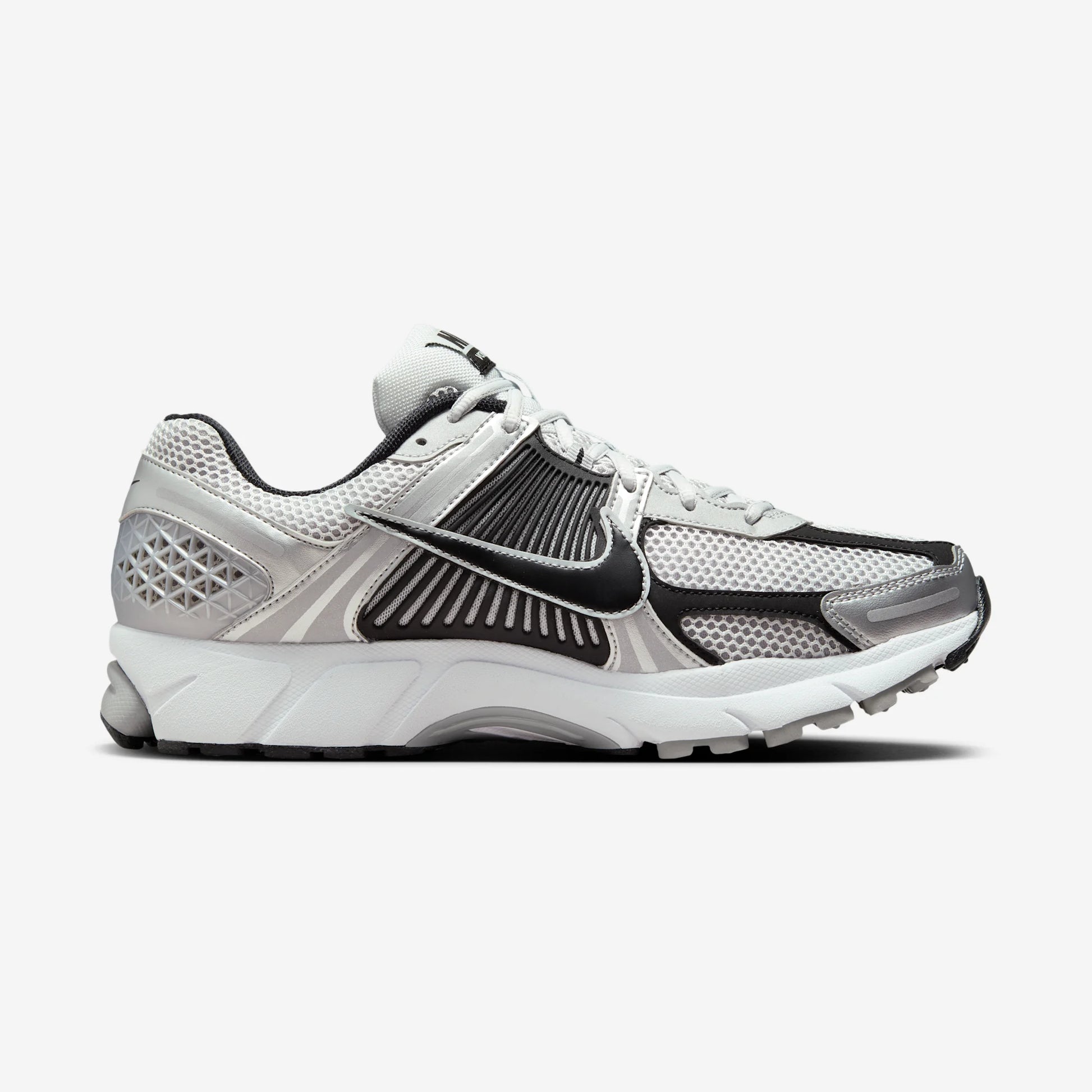 Nike Zoom Vomero 5 Metallic Silver Black