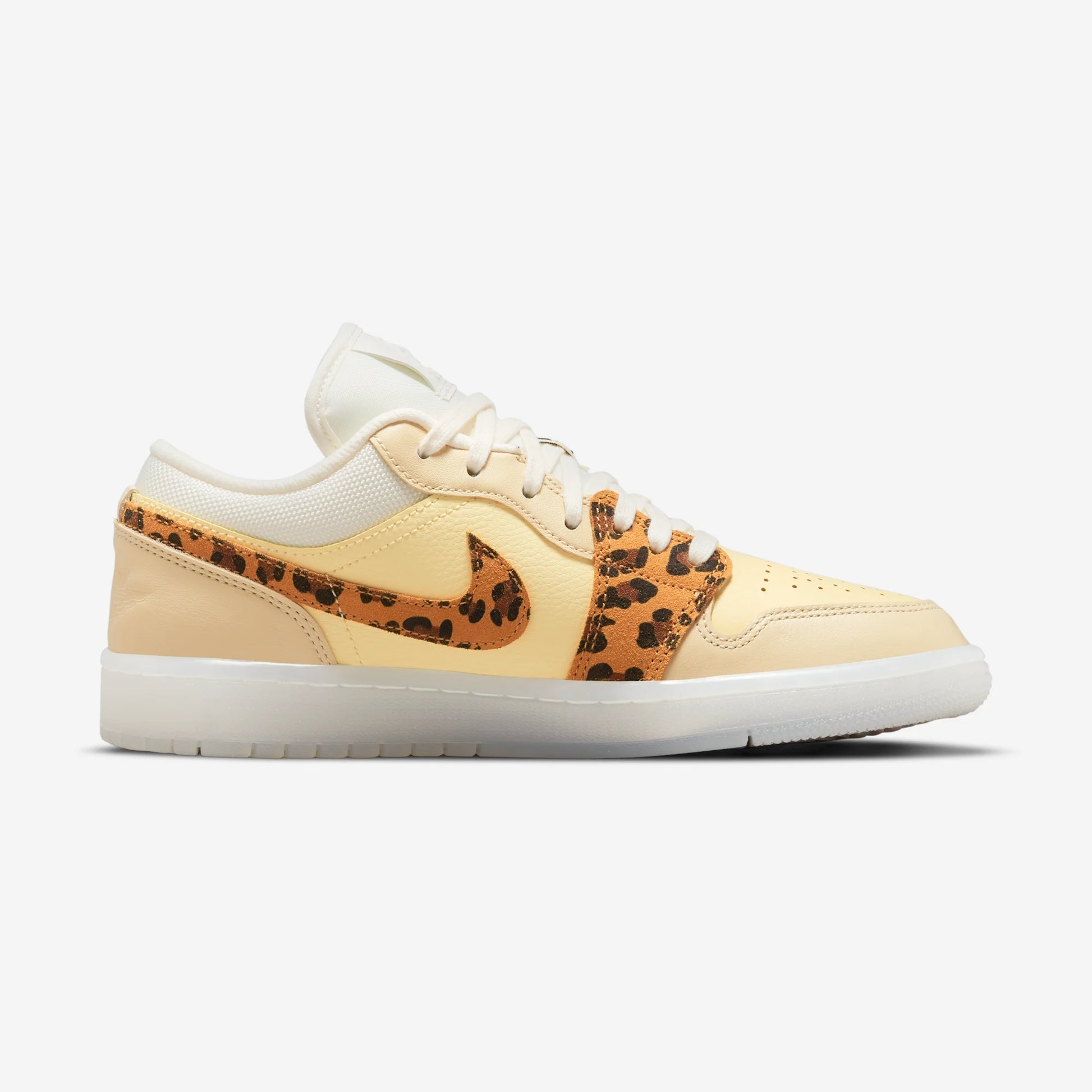 Jordan 1 Low SNKRS Day (Women's)