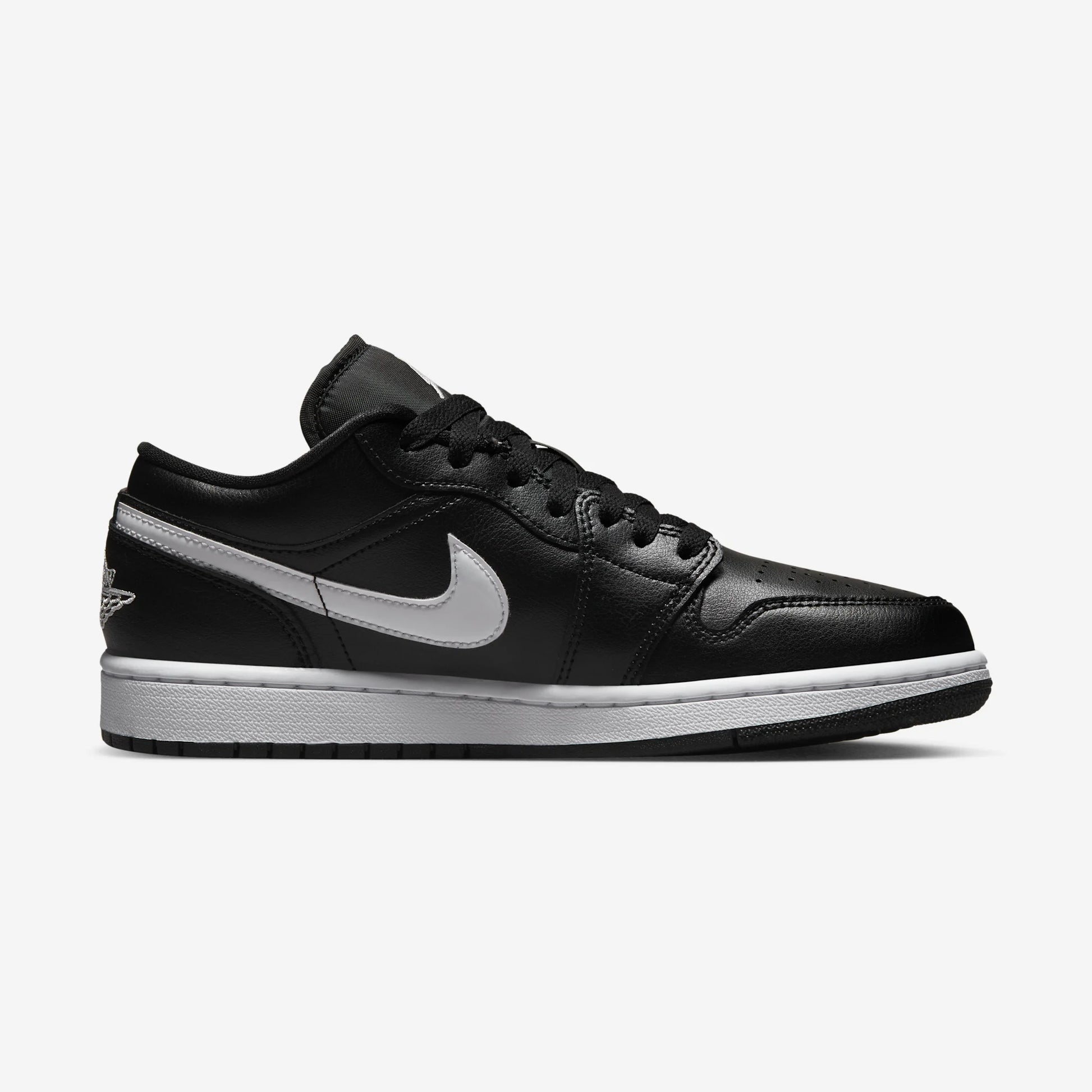 Jordan 1 Low Black White (2022) (Women's)
