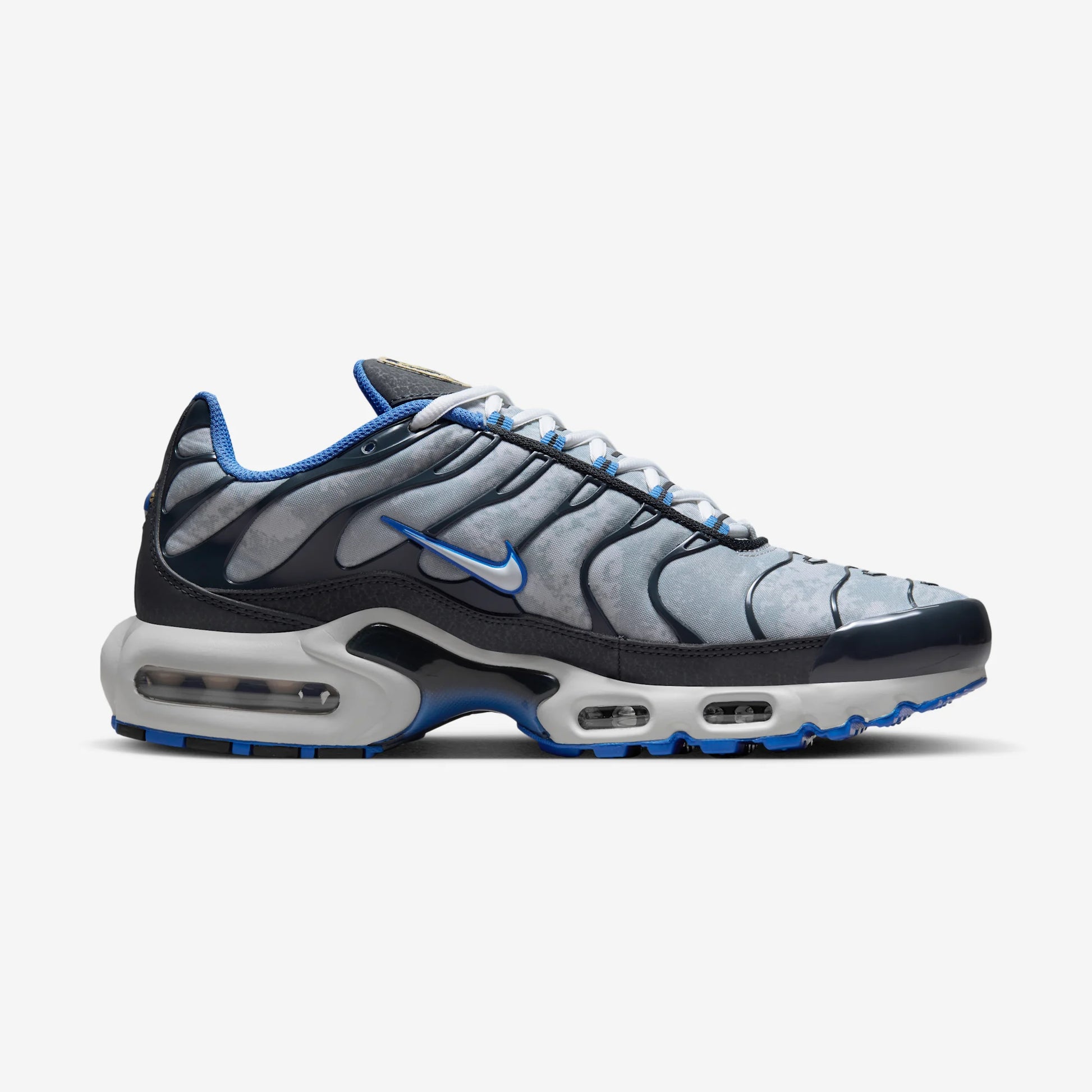 Nike Air Max Plus Social F.C.