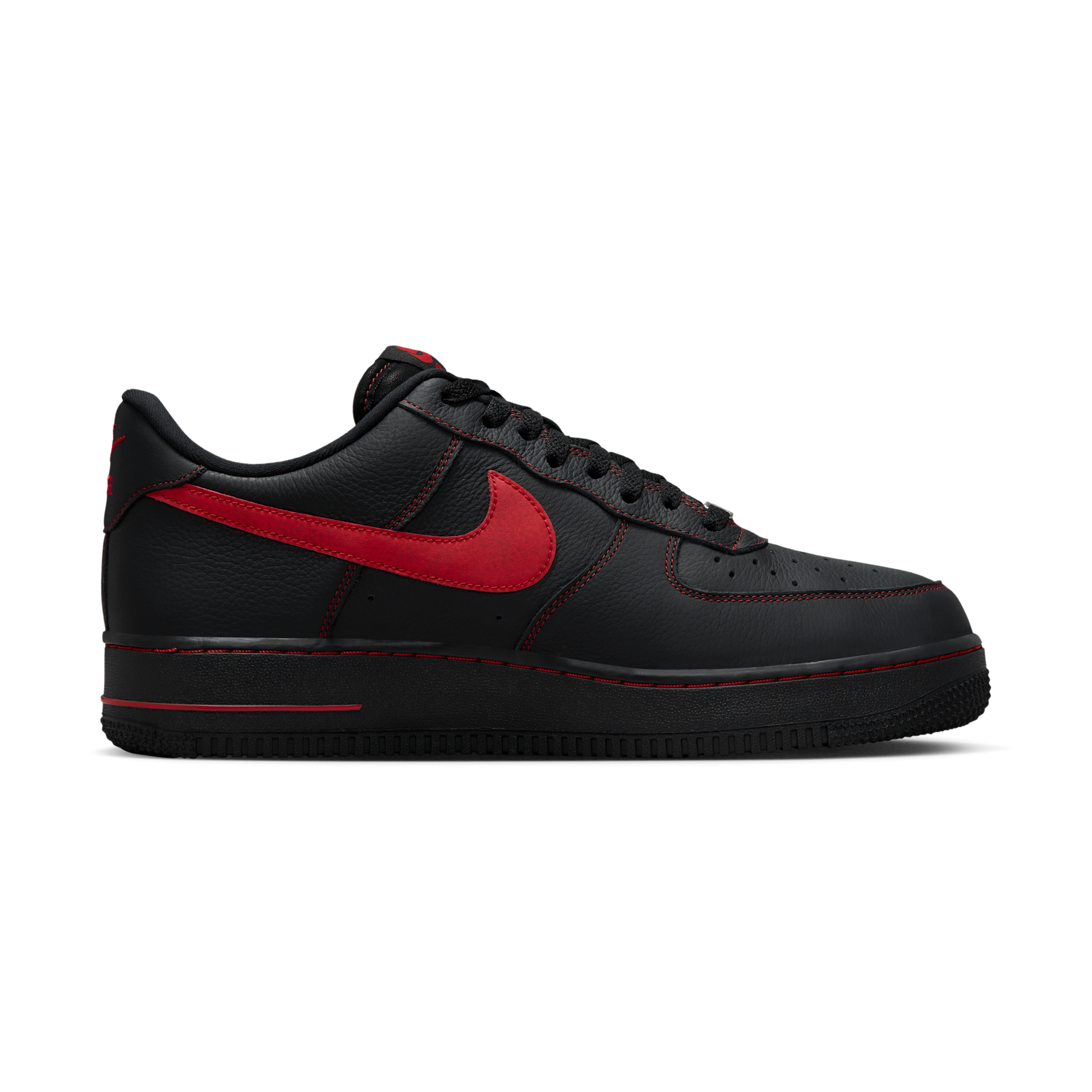 Nike Air Force 1 Low '07 LV8 Bred