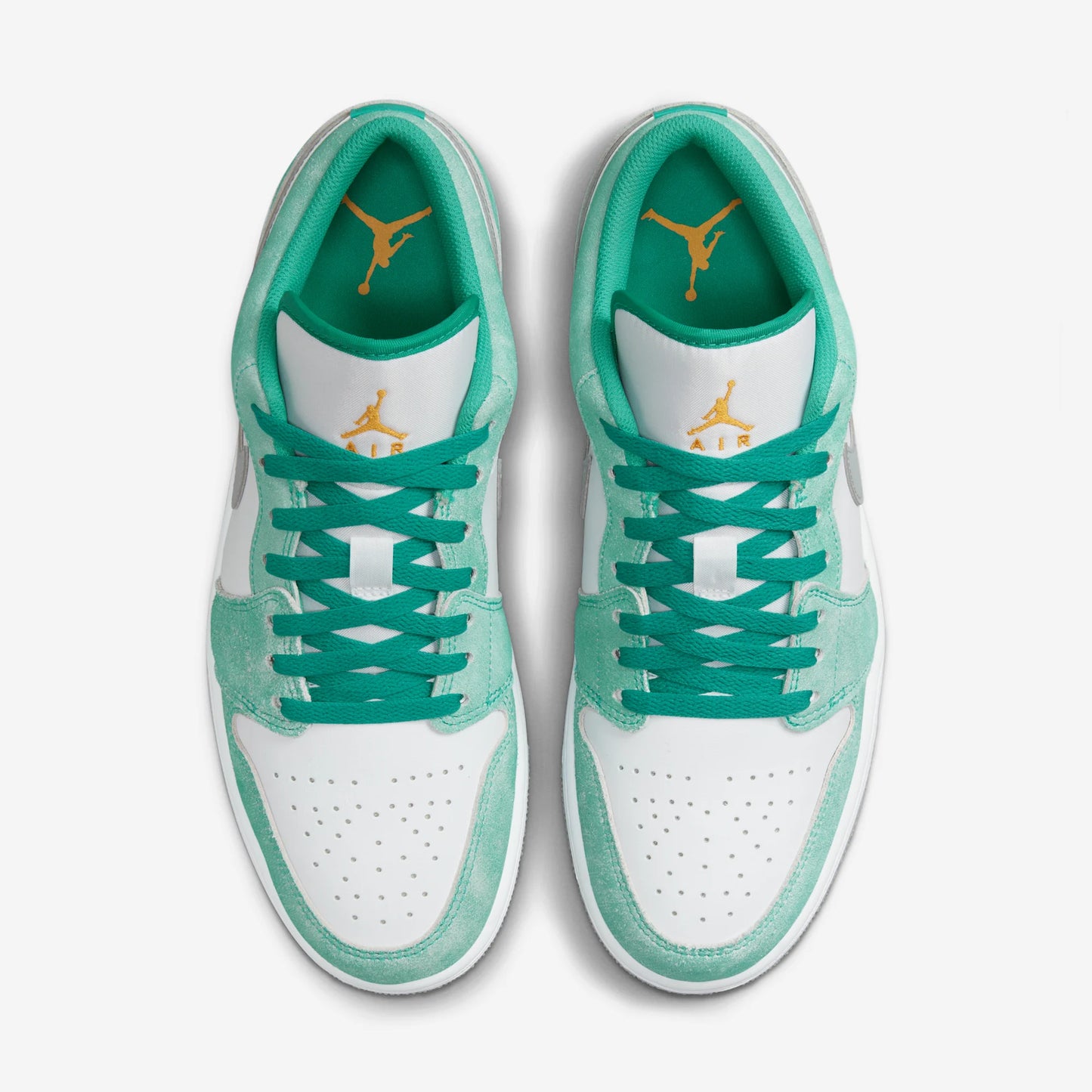 Jordan 1 Low SE New Emerald