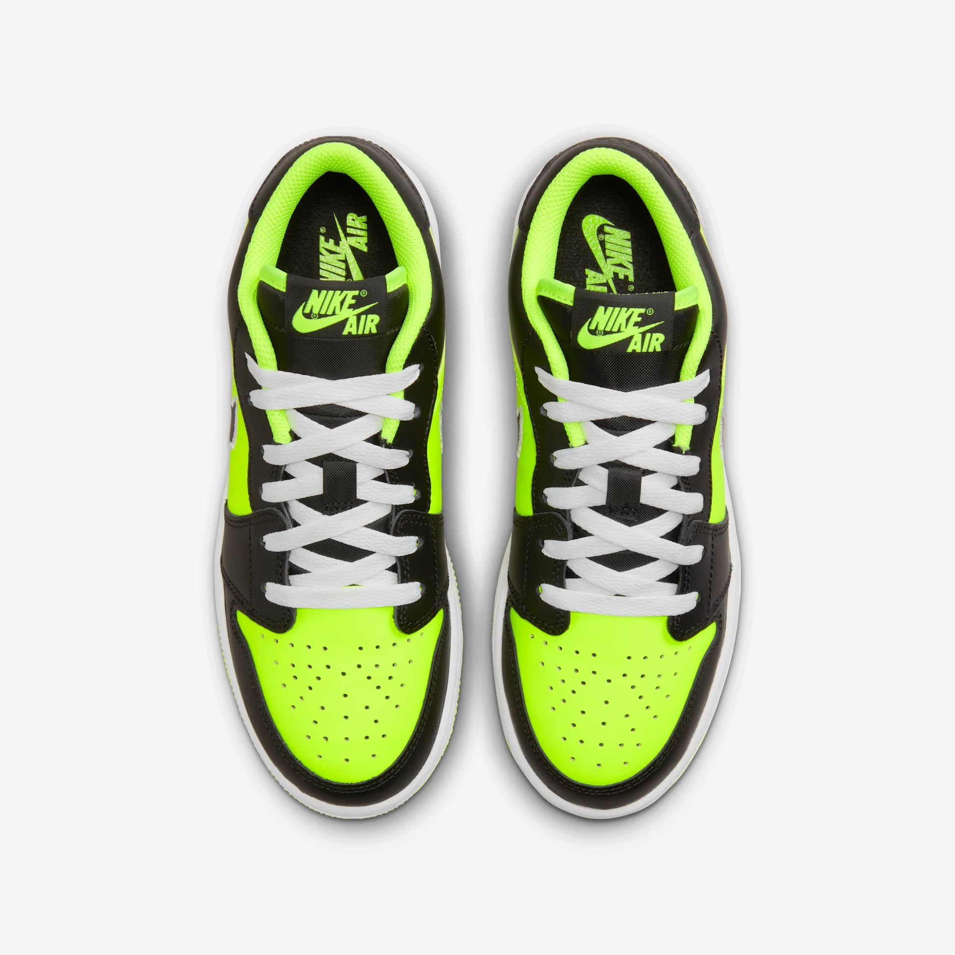 Jordan 1 Low SE Black Cat Volt (GS)