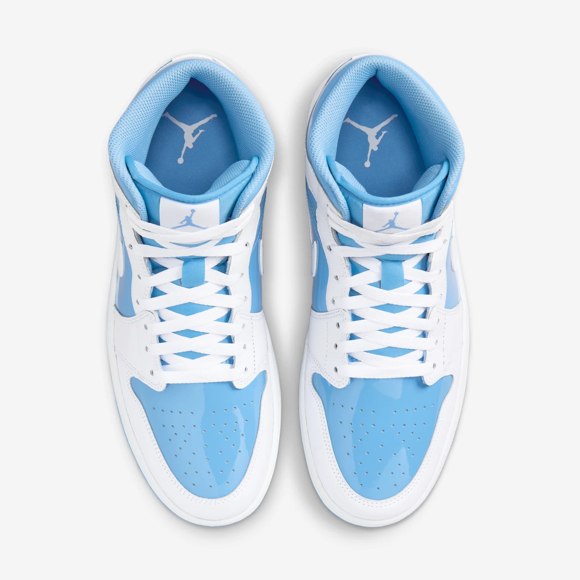 Jordan 1 Mid Legend Blue