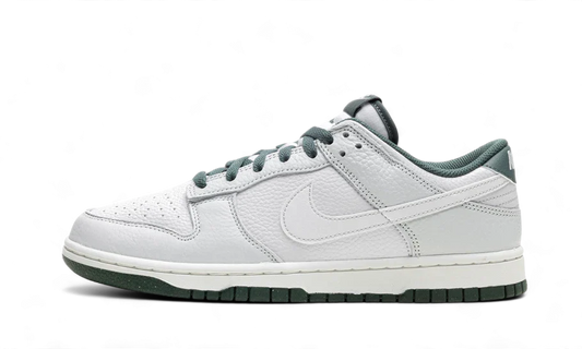 Dunk Low Retro SE Photon Dust Vintage Green (HF2874-001) - EU 38.5–46 - Green | SOSUKICKS
