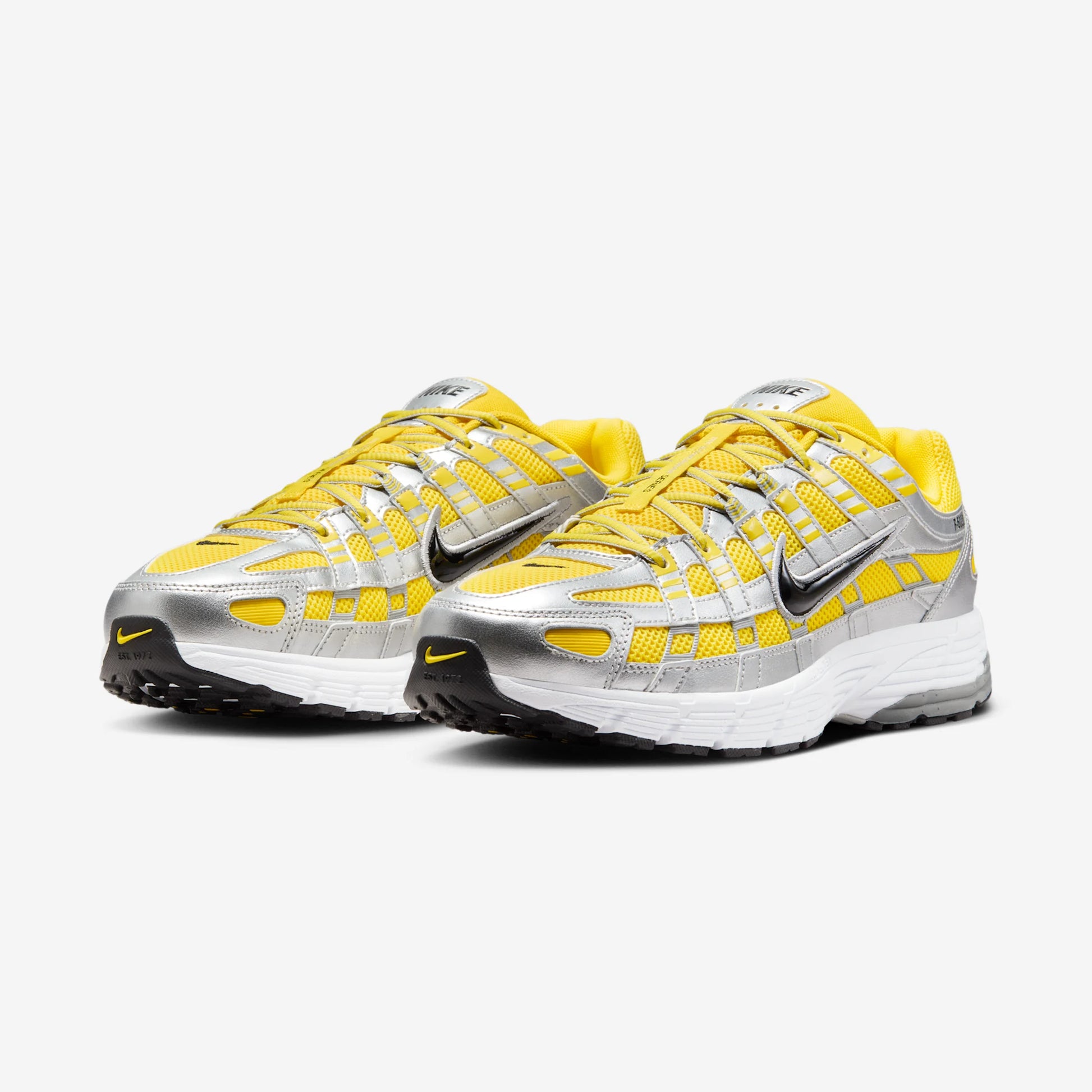 Nike P-6000 Lightning Metallic Silver