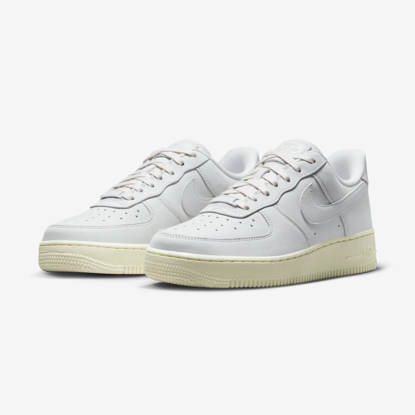 Nike Air Force 1 Low Summit White (Women's)