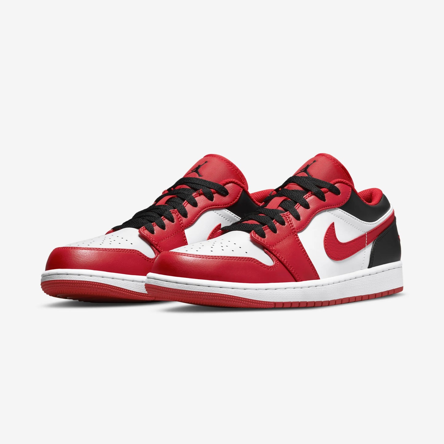 Jordan 1 Low Bulls
