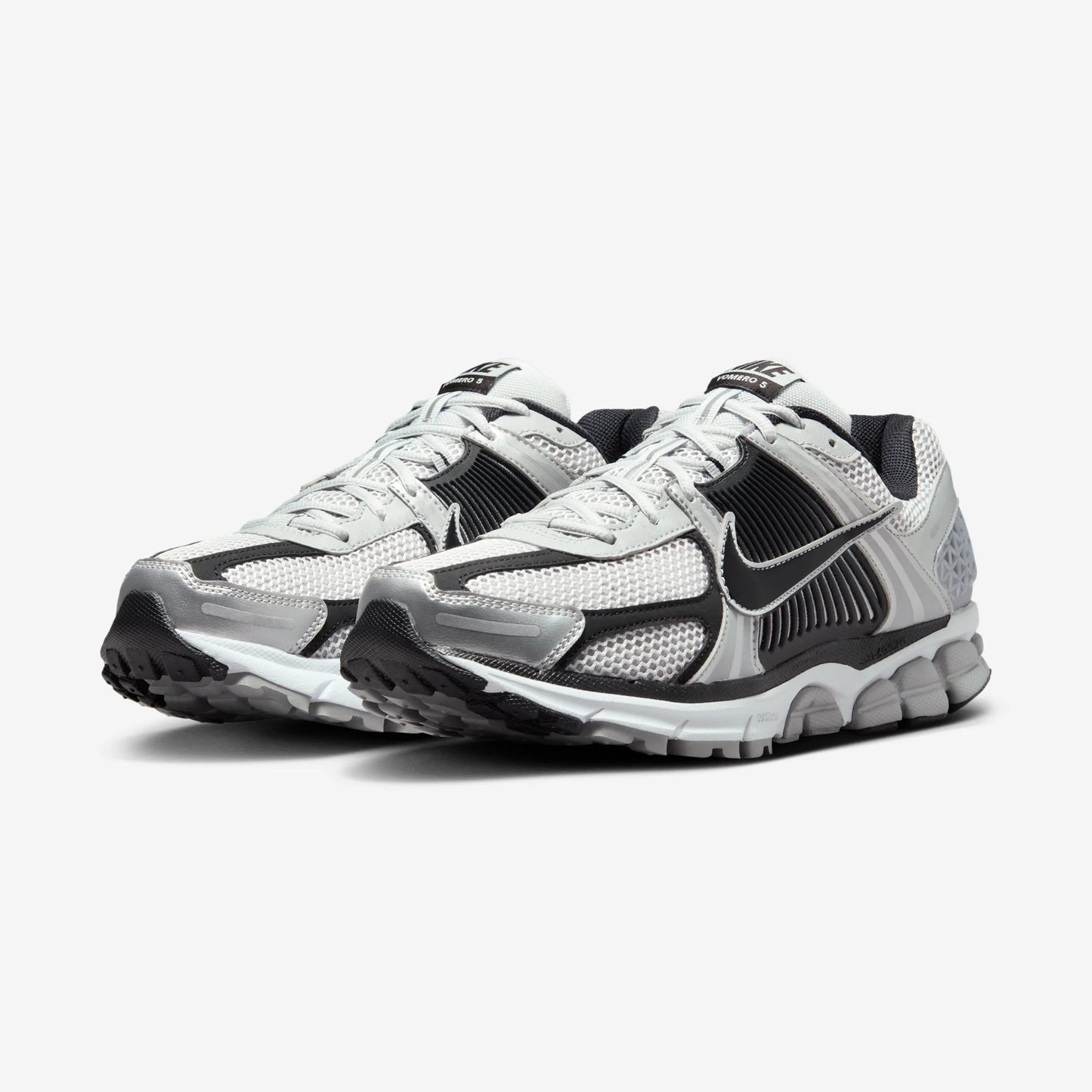 Nike Zoom Vomero 5 Metallic Silver Black