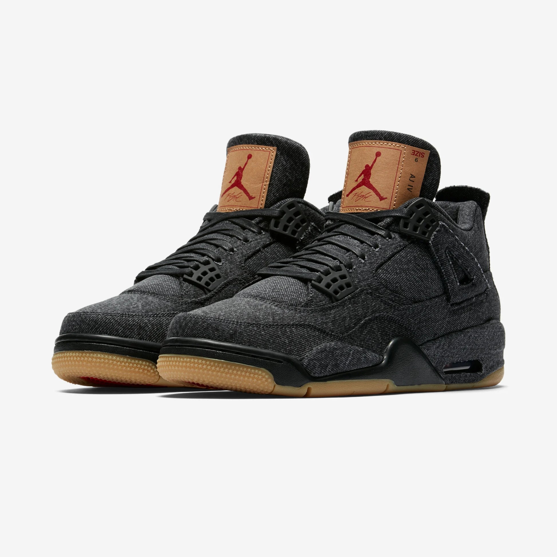 Jordan 4 Retro Levi's Black (Levi's Tag)