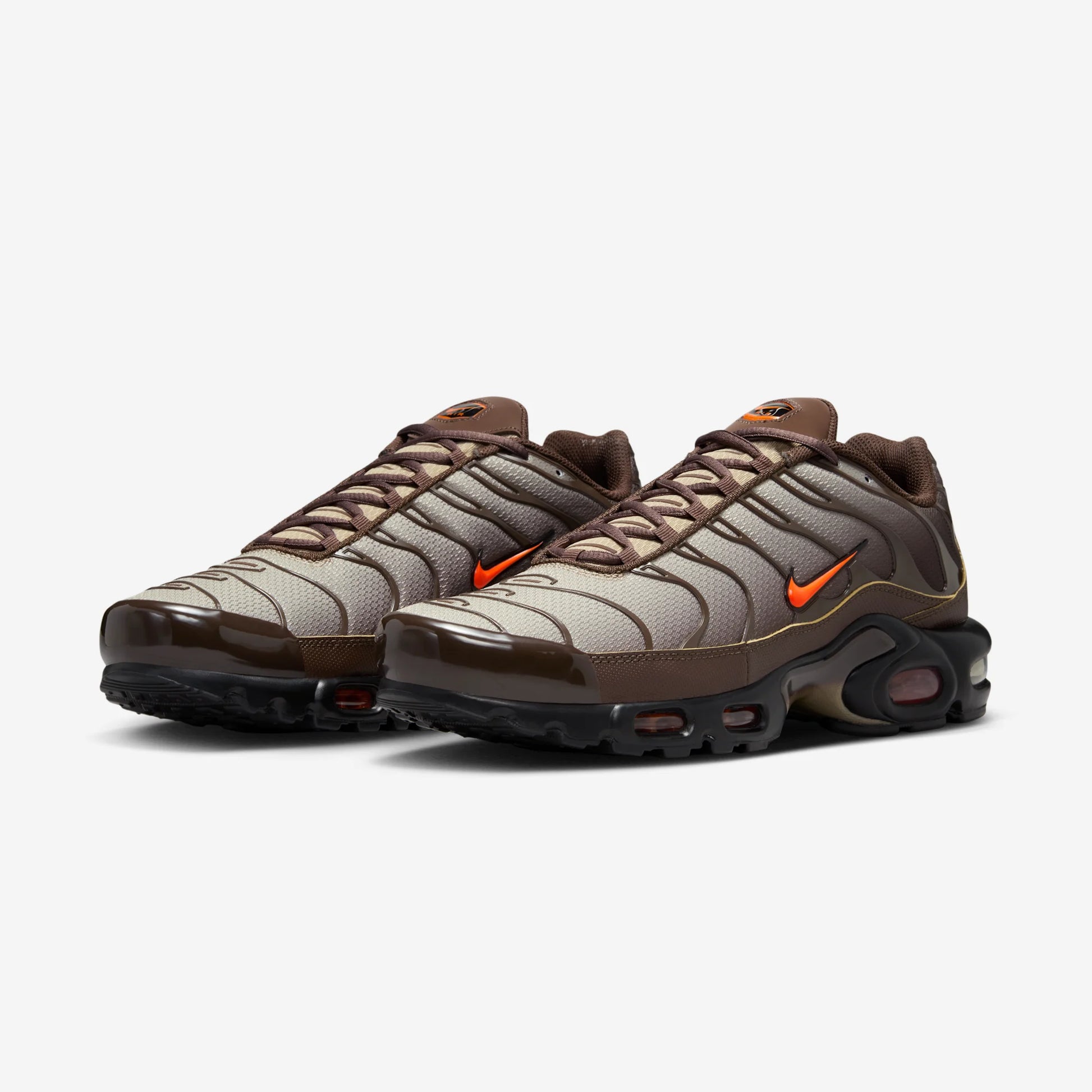 Nike Air Max Plus Baroque Brown Safety Orange